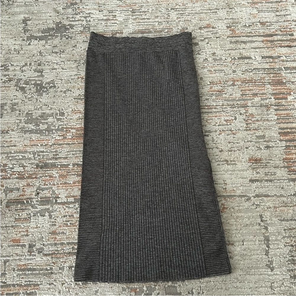 Athleta Gray Ribbed Pencil Skirt Midi Length